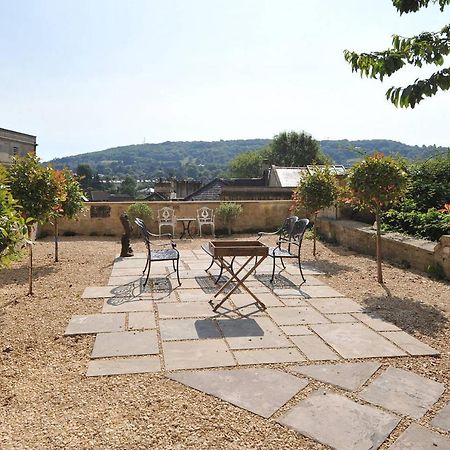 Central Luxury Bath Garden Apartment Free Parking Bagian luar foto
