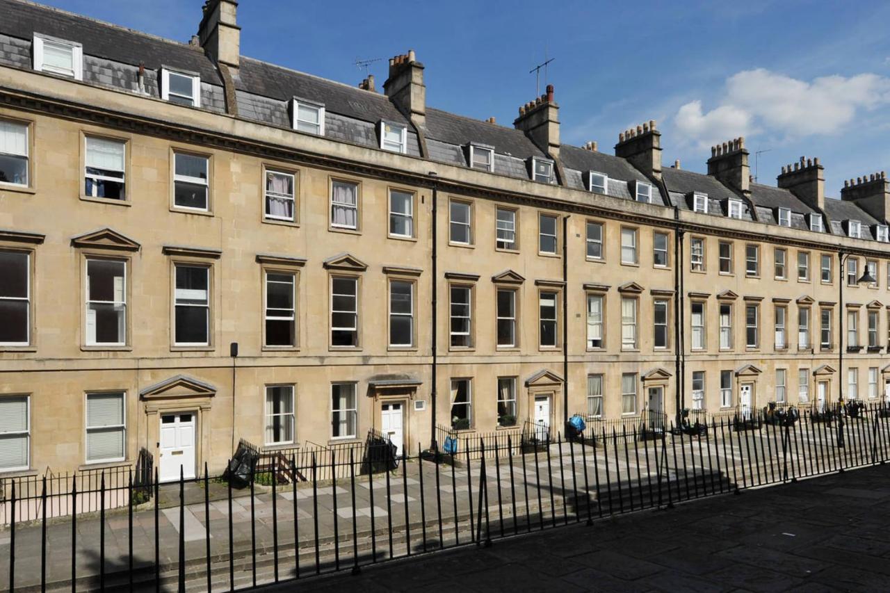 Central Luxury Bath Garden Apartment Free Parking Bagian luar foto